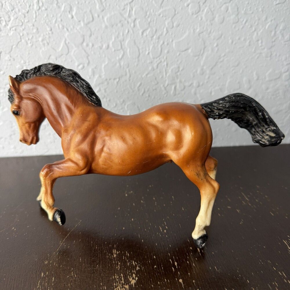 Breyer Rare Classic Size 8.5x5 “Sugar” Running Mare 1960s Chestnut Bay & Black